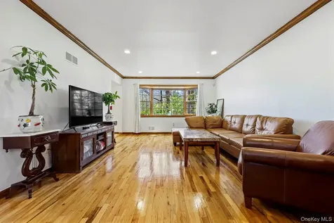 10 Highridge Road Hartsdale NY 10530