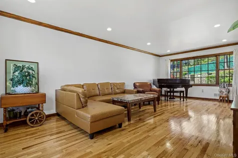 10 Highridge Road Hartsdale NY 10530
