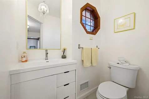 10 Highridge Road Hartsdale NY 10530