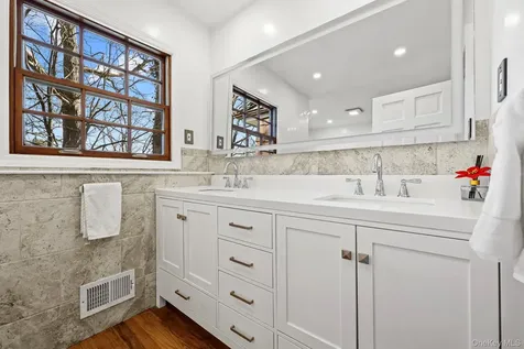 10 Highridge Road Hartsdale NY 10530