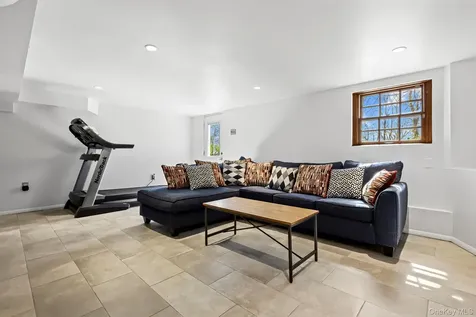 10 Highridge Road Hartsdale NY 10530