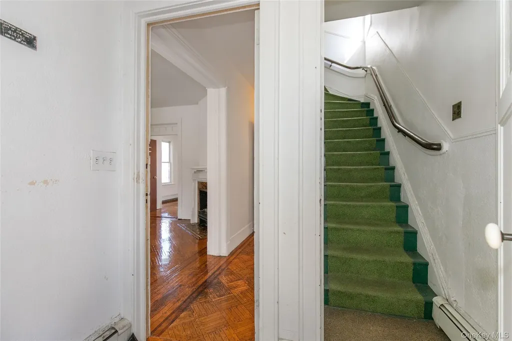 146-11 35th Avenue Flushing NY 11354