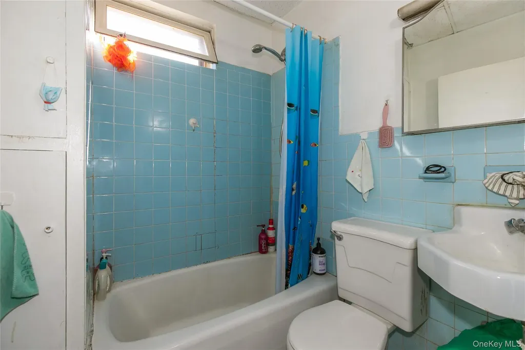146-11 35th Avenue Flushing NY 11354
