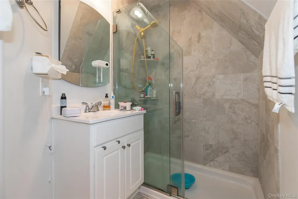 146-11 35th Avenue Flushing NY 11354