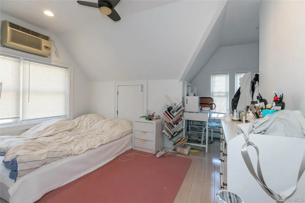 146-11 35th Avenue Flushing NY 11354