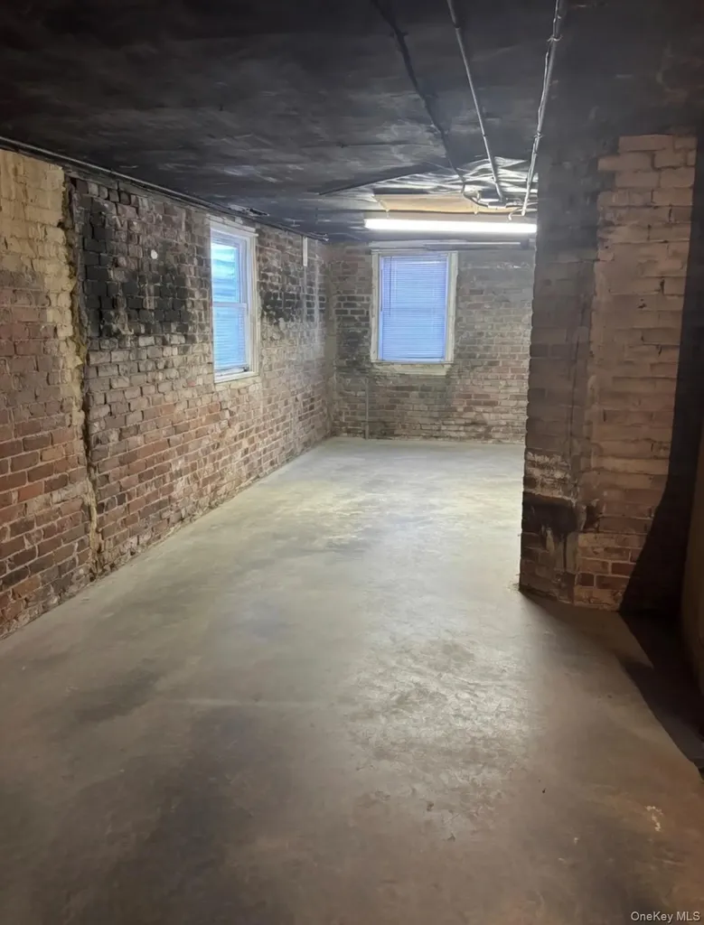 146-11 35th Avenue Flushing NY 11354