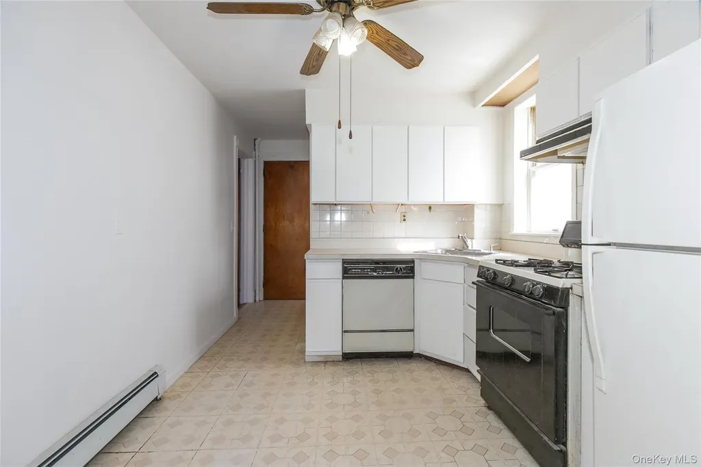 146-11 35th Avenue Flushing NY 11354