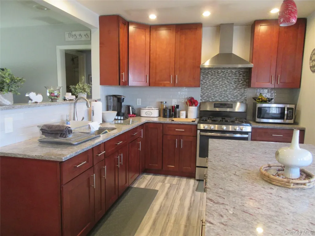 28 Laurel Trail Monroe NY 10950