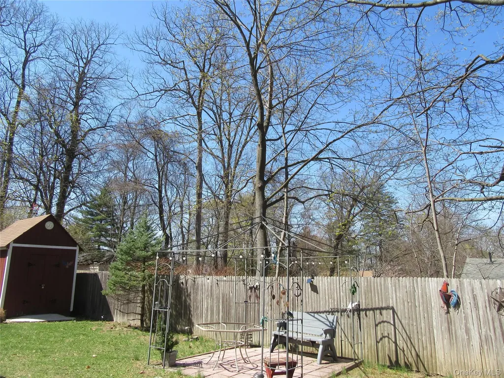 28 Laurel Trail Monroe NY 10950