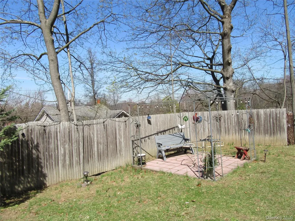 28 Laurel Trail Monroe NY 10950