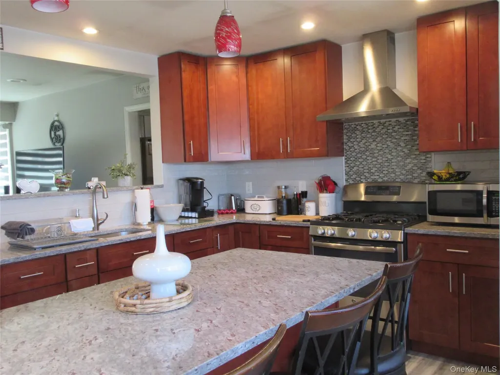 28 Laurel Trail Monroe NY 10950