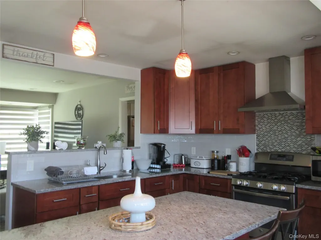 28 Laurel Trail Monroe NY 10950