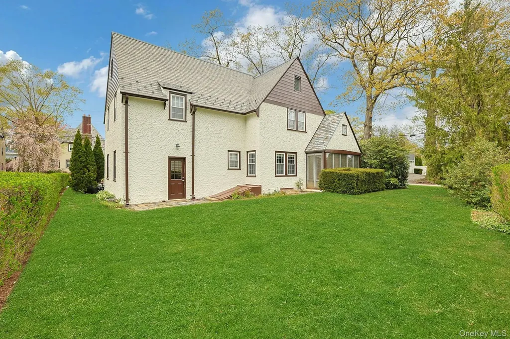 120 Harvard Drive Hartsdale NY 10530