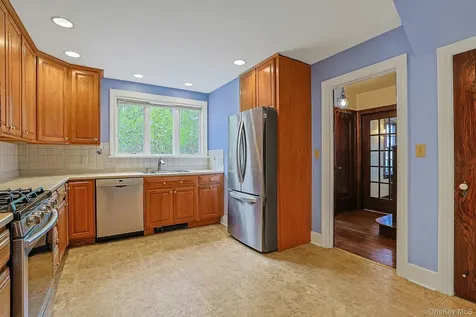 120 Harvard Drive Hartsdale NY 10530