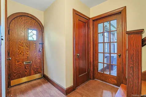120 Harvard Drive Hartsdale NY 10530