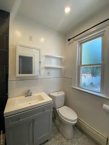 686 E 239th Street Bronx NY 10470