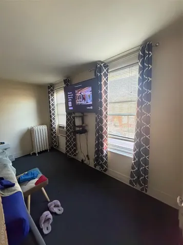 686 E 239th Street Bronx NY 10470