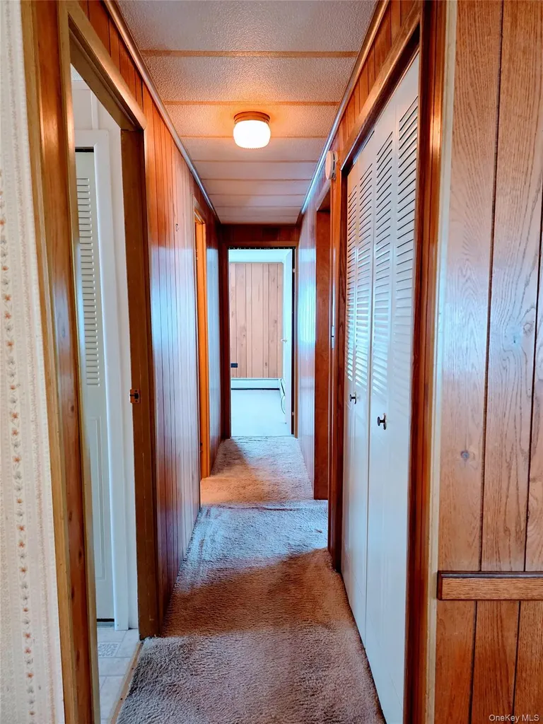 6 Short Lane Hyde Park NY 12538