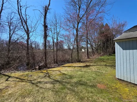 6 Short Lane Hyde Park NY 12538