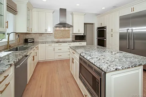 114 Random Farms Drive Chappaqua NY 10514
