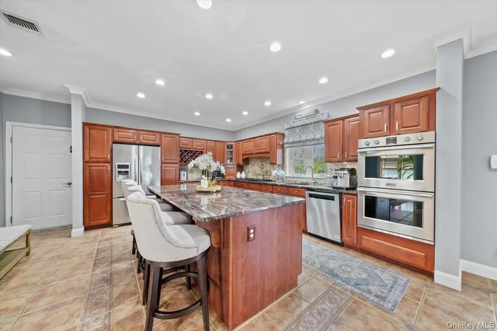 16 Lori Lane Chester NY 10918