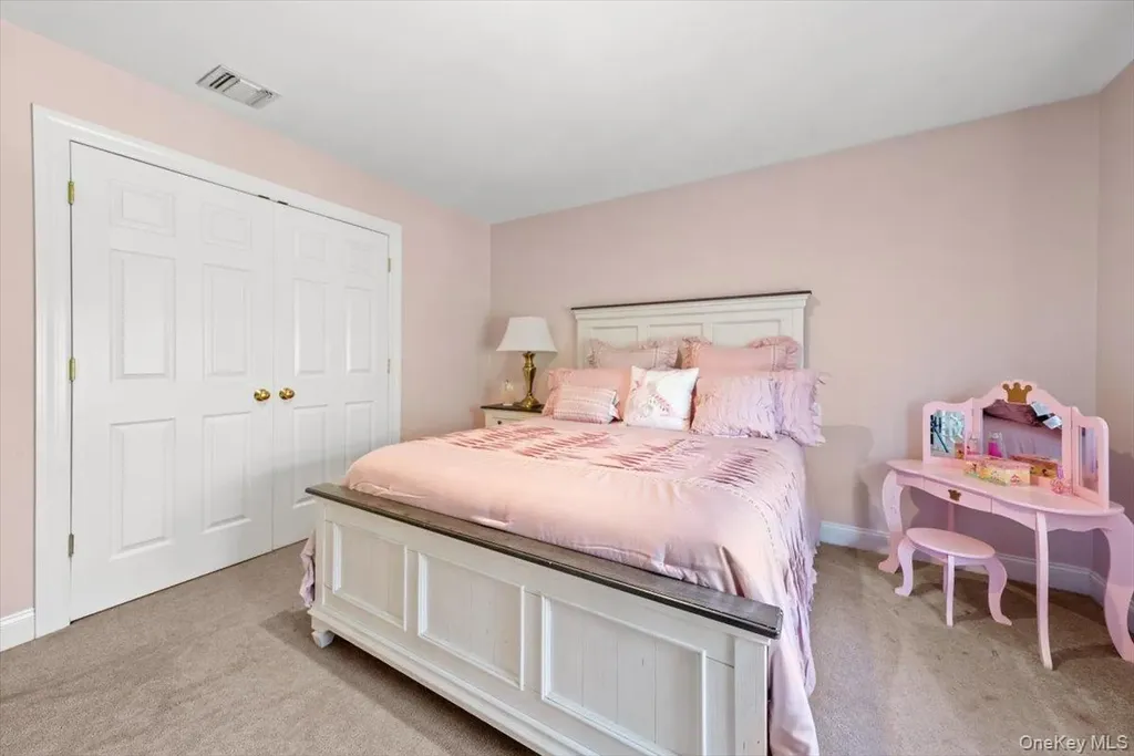 16 Lori Lane Chester NY 10918