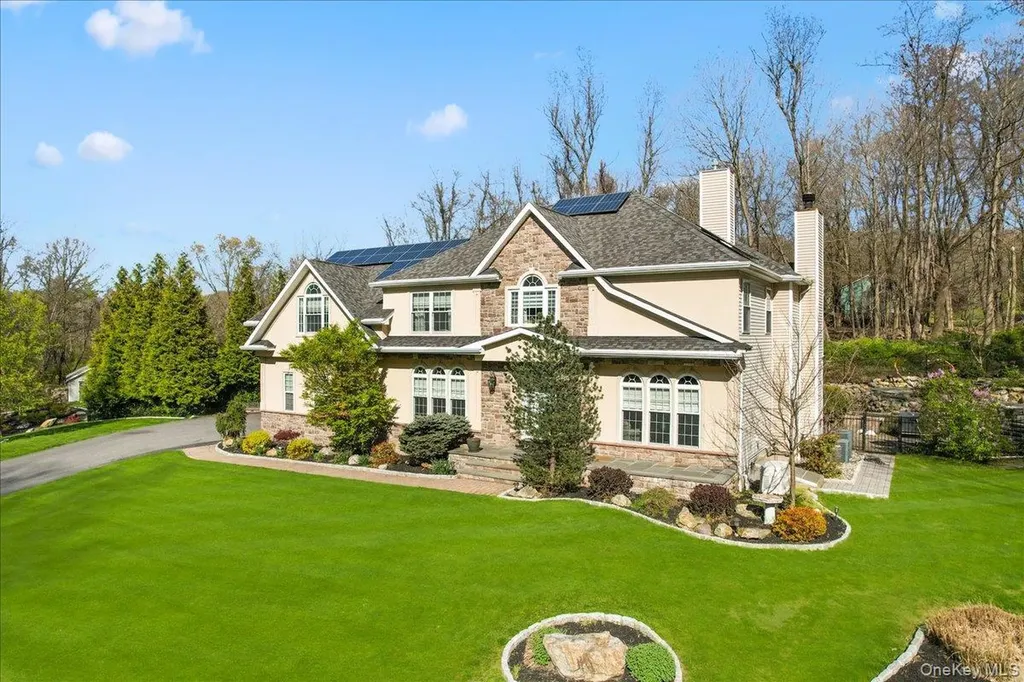 16 Lori Lane Chester NY 10918
