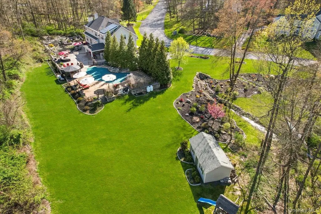 16 Lori Lane Chester NY 10918
