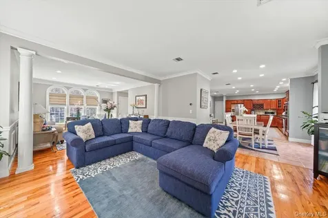 16 Lori Lane Chester NY 10918