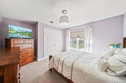 16 Lori Lane Chester NY 10918