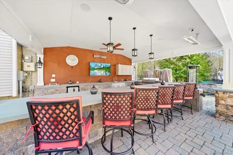 16 Lori Lane Chester NY 10918