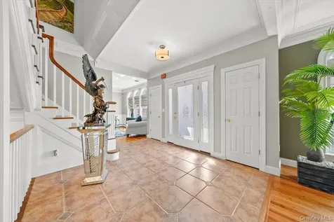 16 Lori Lane Chester NY 10918