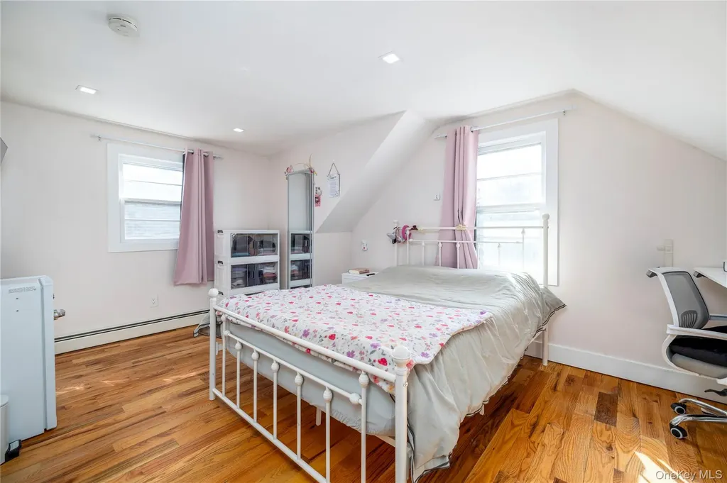 258 Benson Avenue Elmont NY 11003