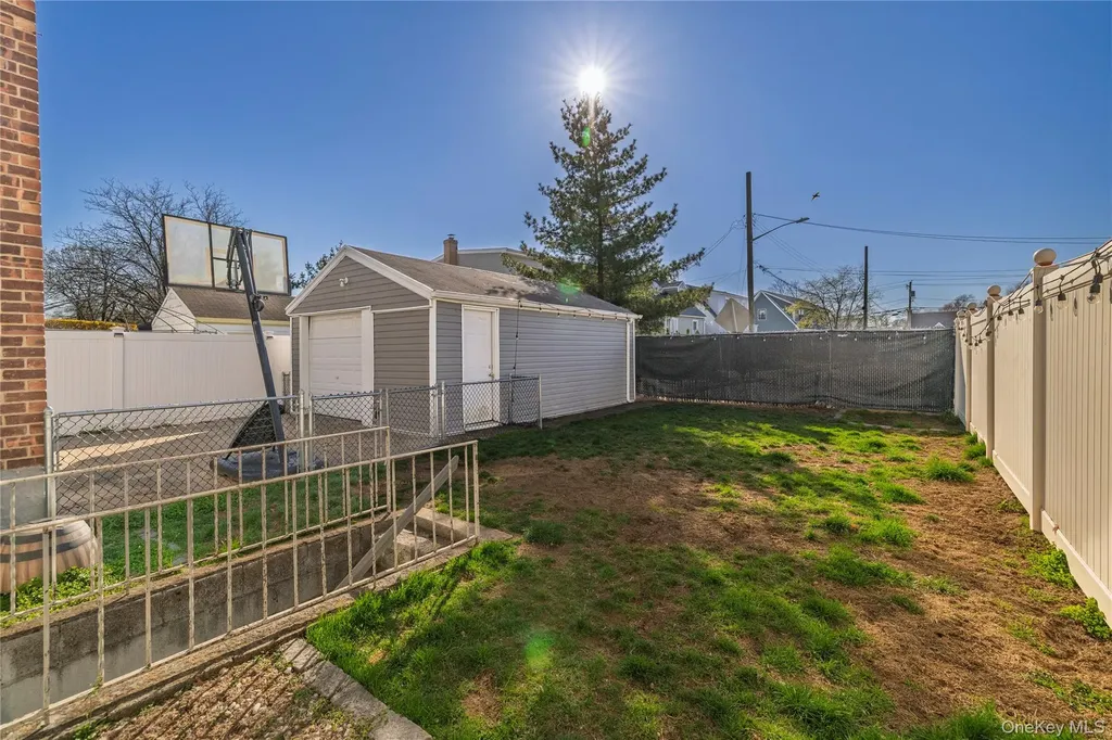 258 Benson Avenue Elmont NY 11003