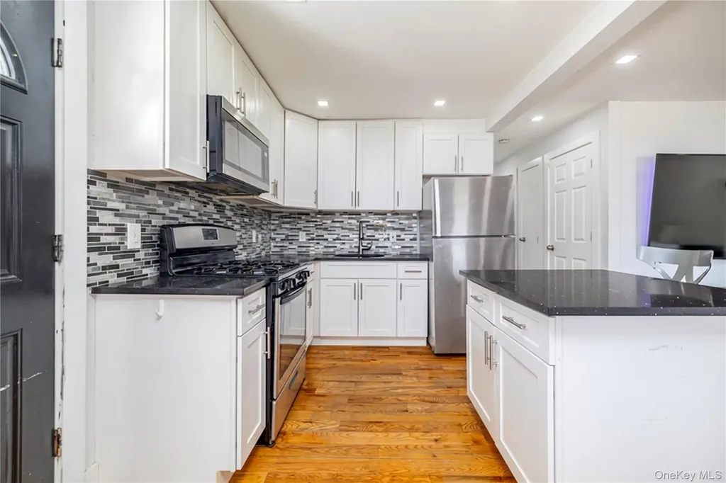 258 Benson Avenue Elmont NY 11003