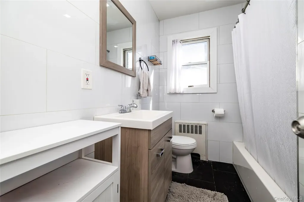 258 Benson Avenue Elmont NY 11003