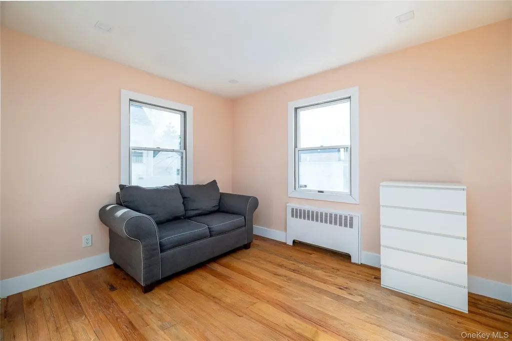 258 Benson Avenue Elmont NY 11003