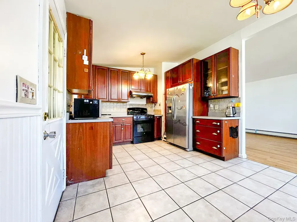 61 Straight Path Rock Hill NY 12775