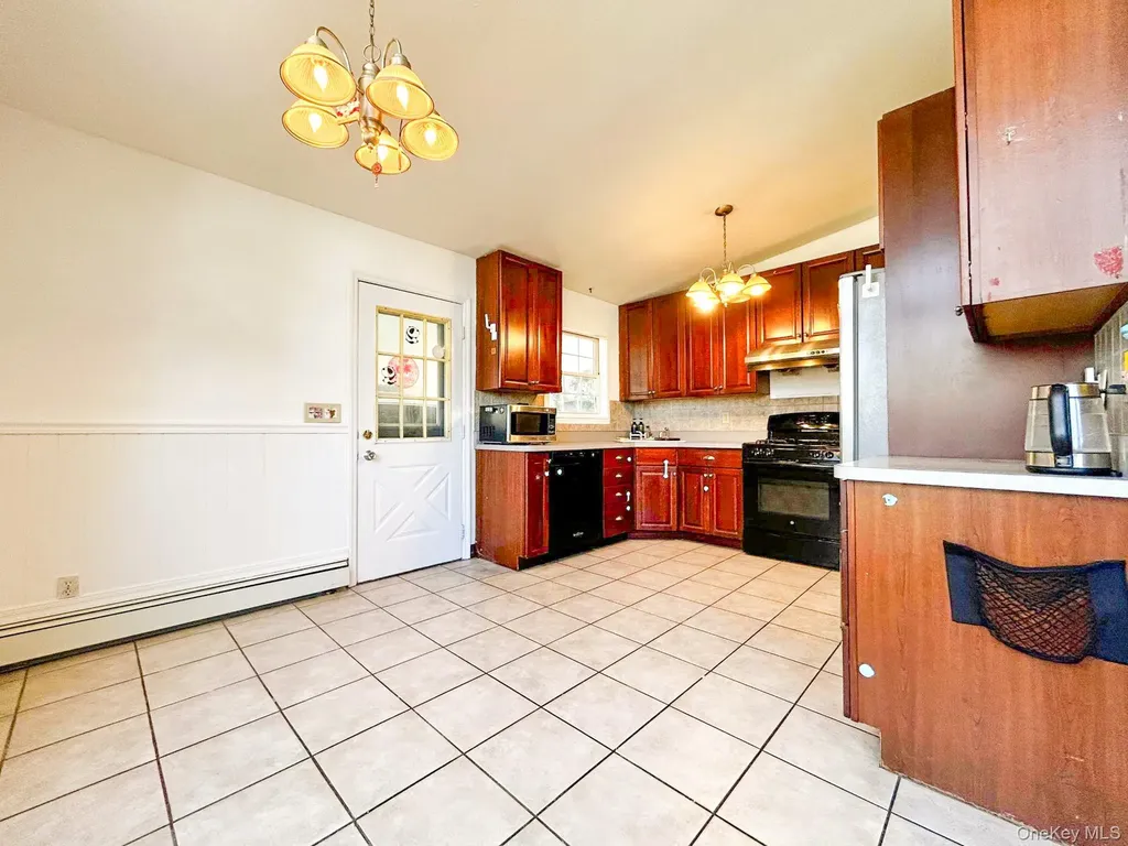 61 Straight Path Rock Hill NY 12775