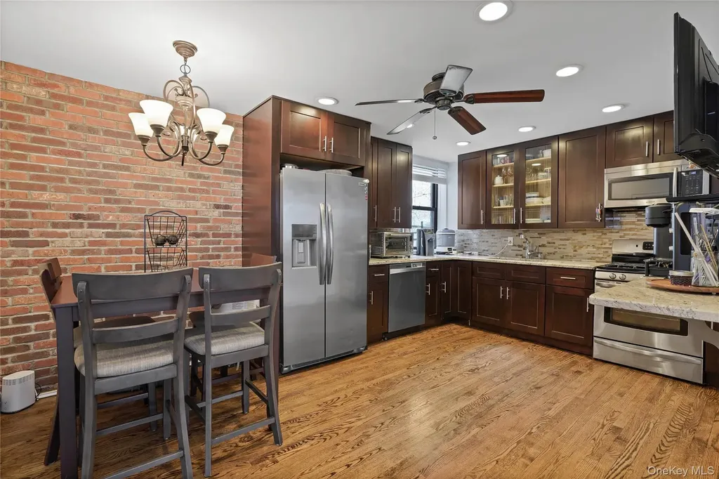 1080 Warburton Avenue Yonkers NY 10701