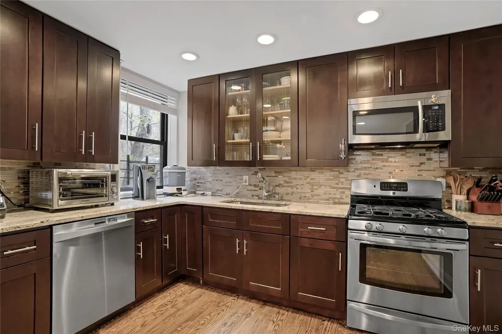1080 Warburton Avenue Yonkers NY 10701