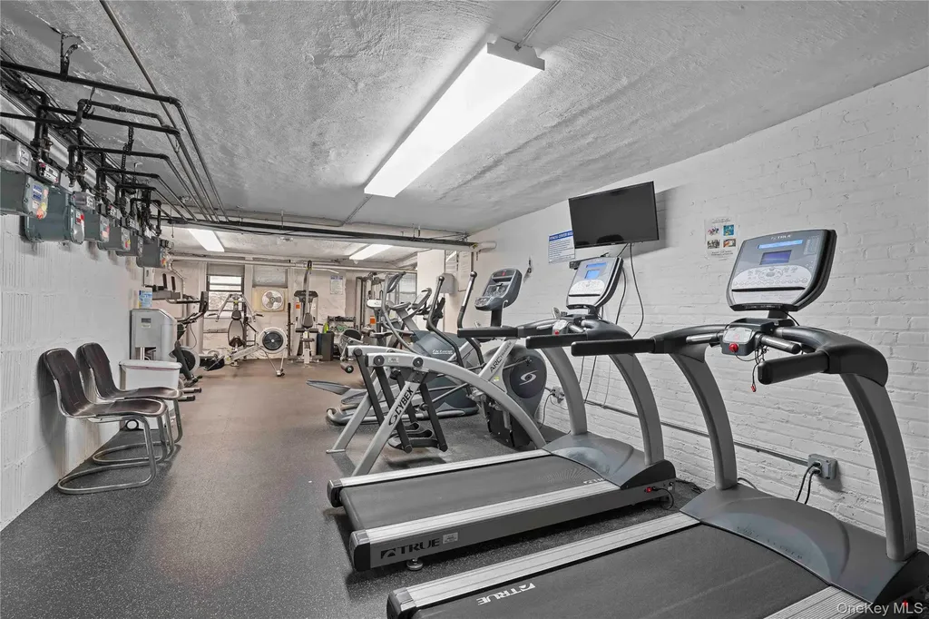 1080 Warburton Avenue Yonkers NY 10701
