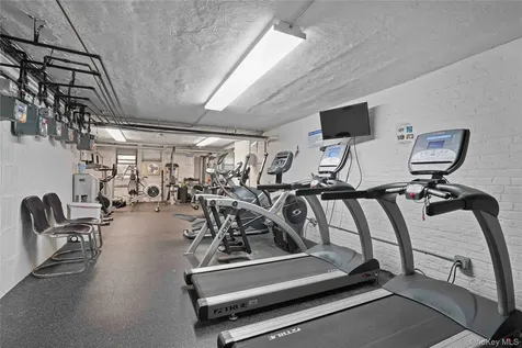1080 Warburton Avenue Yonkers NY 10701