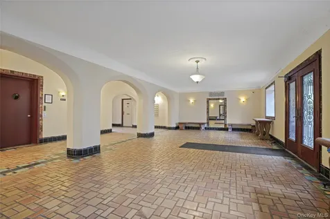 1080 Warburton Avenue Yonkers NY 10701
