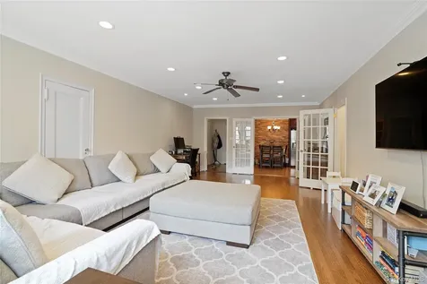 1080 Warburton Avenue Yonkers NY 10701