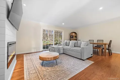 98 Valley Road Greenwich CT 06807