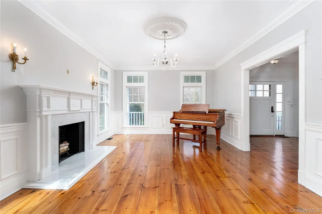 9 Old Field Road Setauket NY 11733