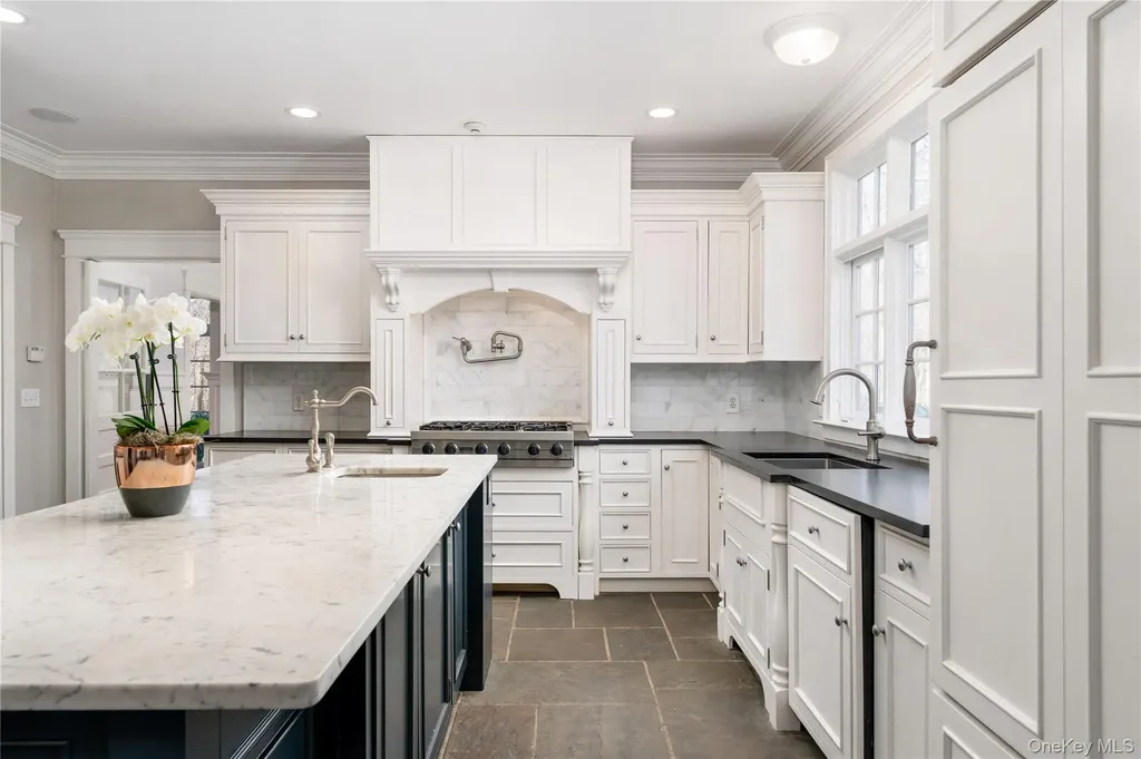 9 Old Field Road Setauket NY 11733