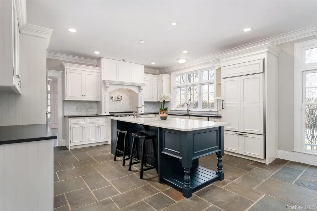 9 Old Field Road Setauket NY 11733