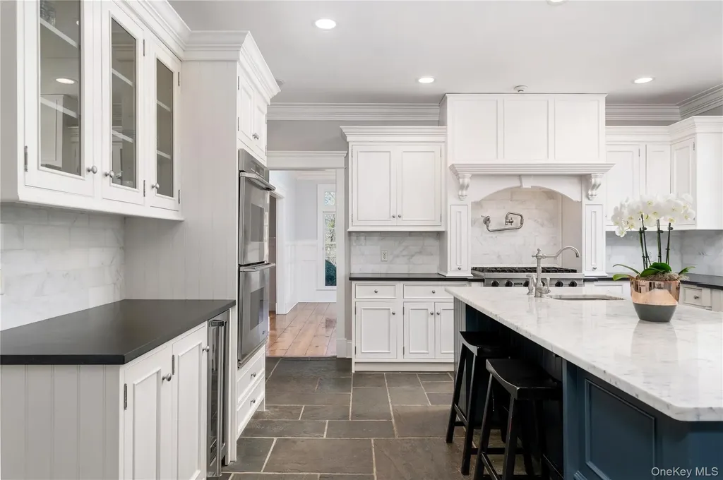 9 Old Field Road Setauket NY 11733